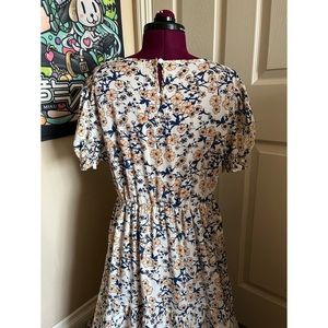 SHEIN Floral Maxi Dress Size L- White with Cream and Blue Flowers